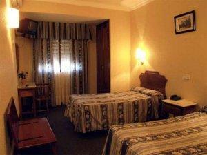 Hotel El Pilar à La Carlota Extérieur photo